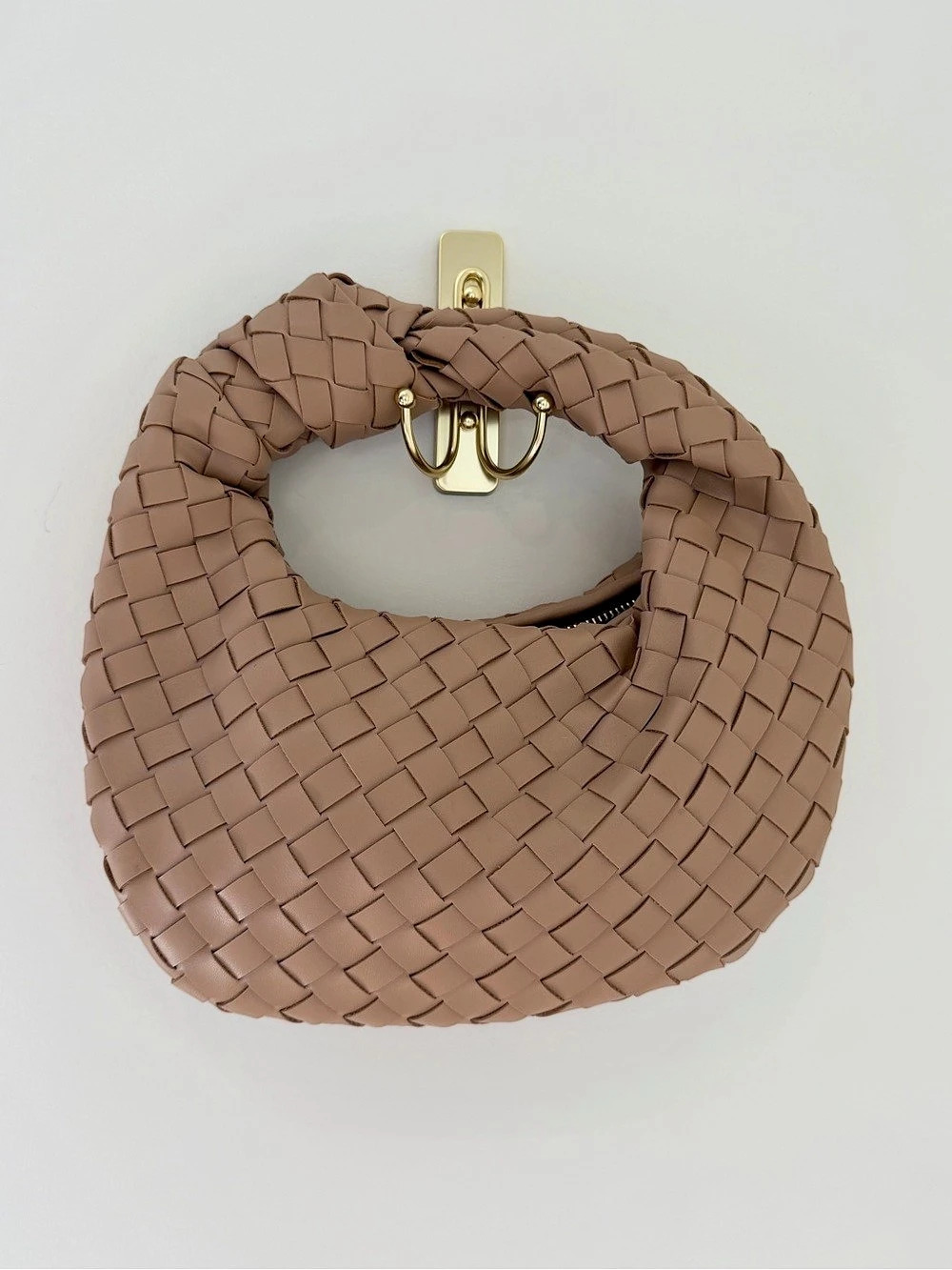URBAN EXPRESSIONS Woven Clutch Bag in Beige/Tan Like New